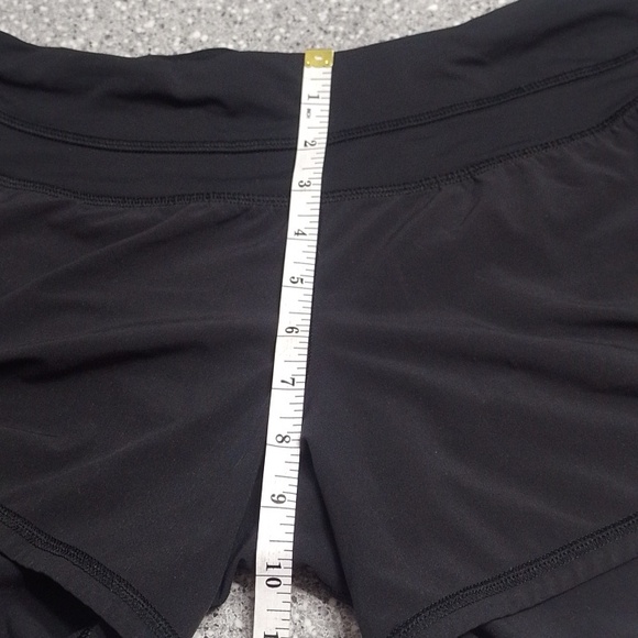 lululemon athletica Black Athletic Shorts Moisture-Wicking Performance - Picture 7 of 7